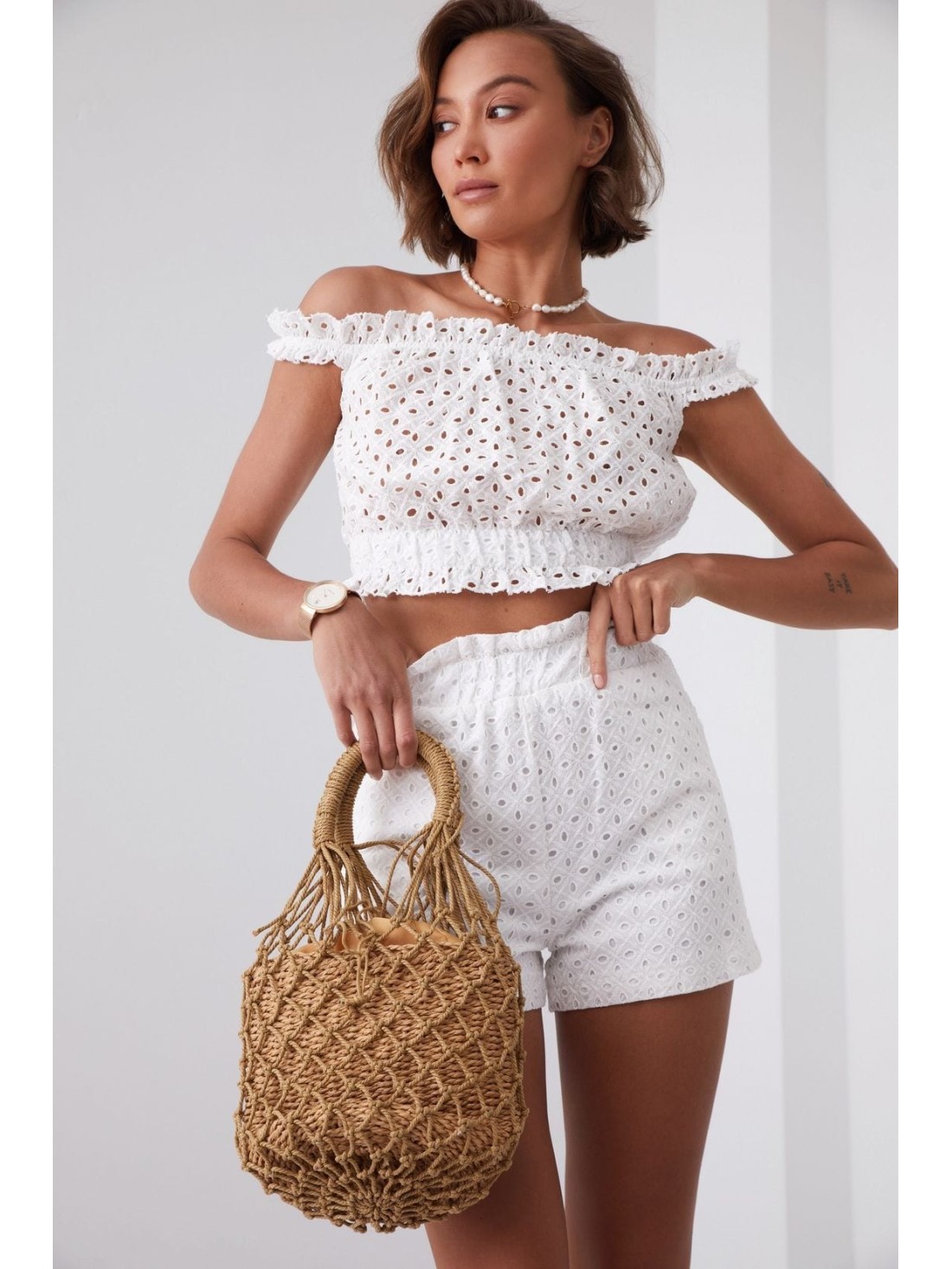 Openwork shorts with pockets, cream 5045 - Online store - Boutique